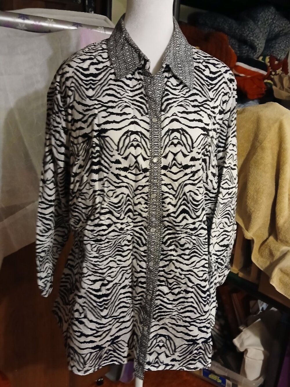 Allison Daley Women Plus 18W Black & White Zebra Print Long Sleeve Button Blouse